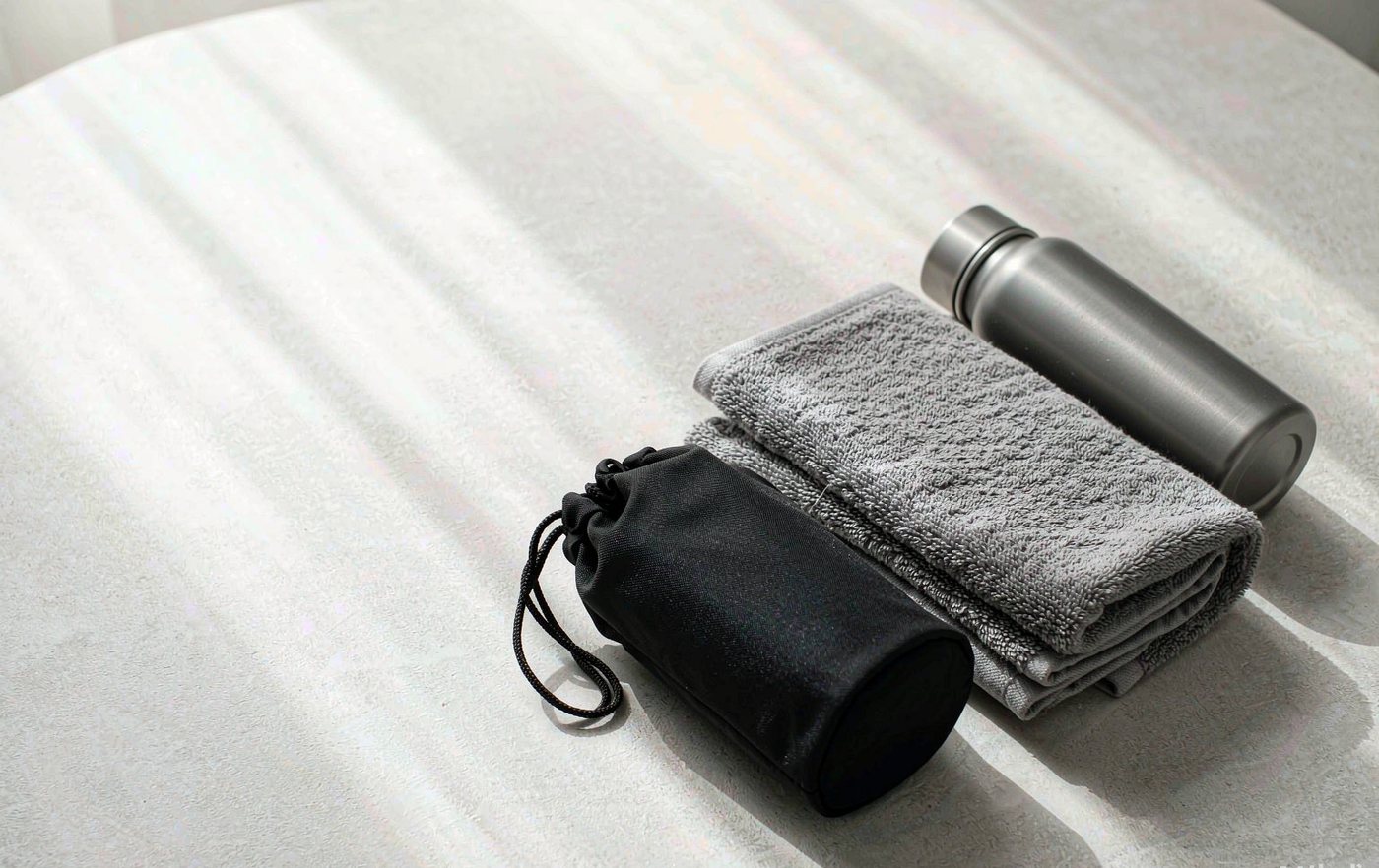 2121 story — quiet everyday objects